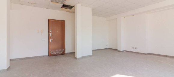 Propiedad comercial de 1 habitación en Lecco, Italy No. 317996 7