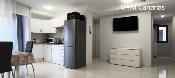 Apartamento de 2 dormitorios en Adeje, Spain No. 15237 2