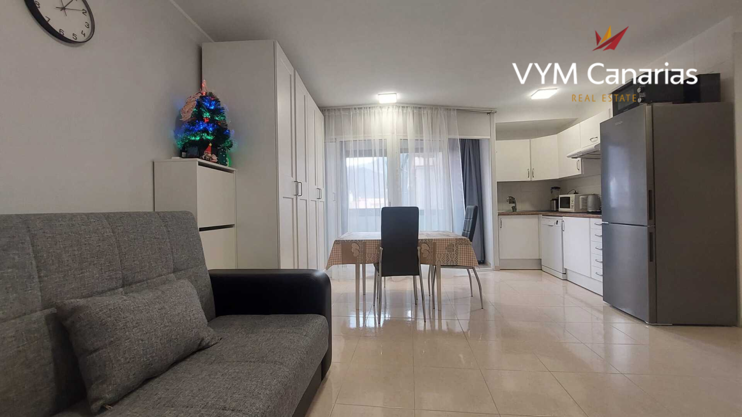 Apartamento de 2 dormitorios en Adeje, Spain No. 15237