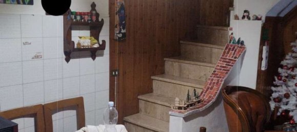 Квартира с 9 комнатами в Рончильоне, Италия № 199110 2