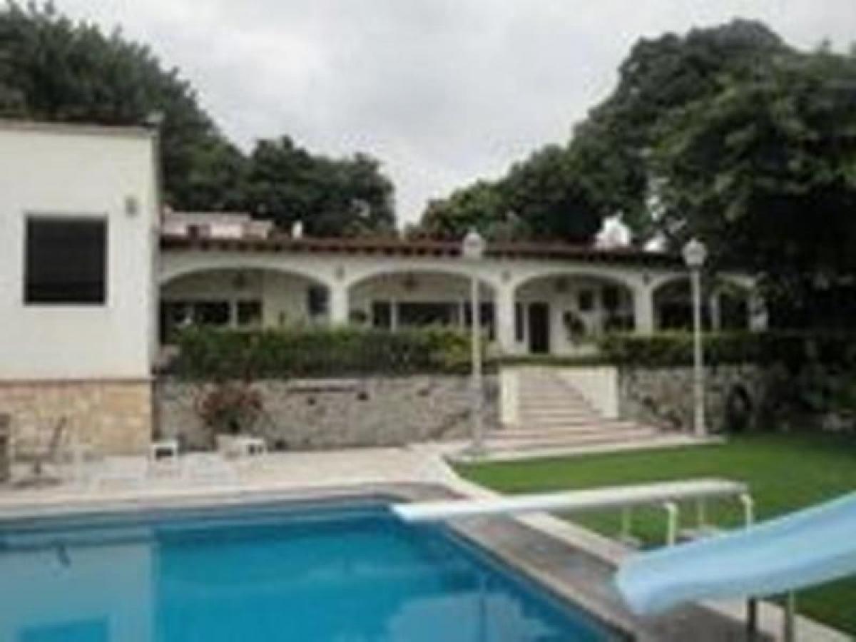 6 bedrooms House in Morelos, Mexico No. 173665