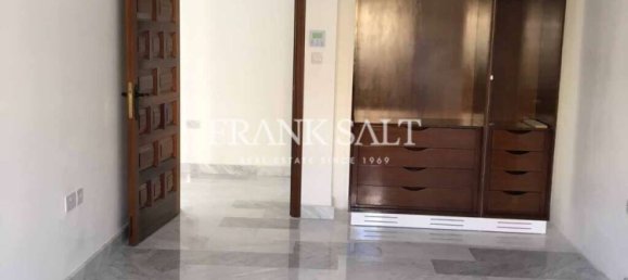 3 bedrooms Penthouse in Kalkara, Malta No. 3961 17