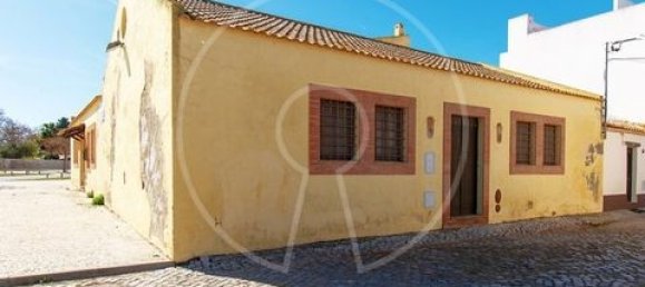 300m² Commercial property in Castro Marim, Portugal No. 310444 3