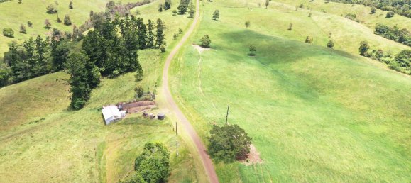4 chambres Maison à Millaa Millaa, Australia No. 904 8