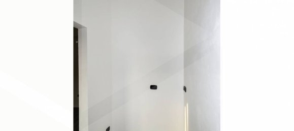 Apartamento de 2 divisões em Parabiago, Italy N.º 23817 4