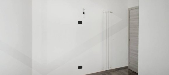 Apartamento de 2 divisões em Parabiago, Italy N.º 23817 9