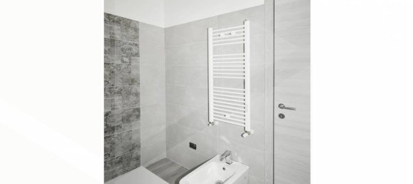 Apartamento de 2 divisões em Parabiago, Italy N.º 23817 11