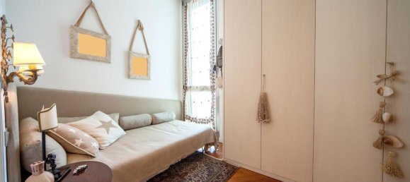 3 rooms Apartment in Rimini, Italy No. 151481 13