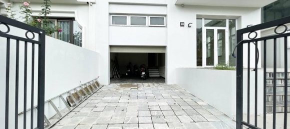 Вилла с 5 спальнями в Тэйхо, Вьетнам № 617 2