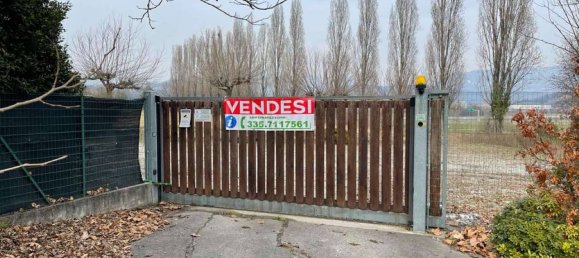 Gebäude in Luisago, Italy 305m², Nr. 74596 3