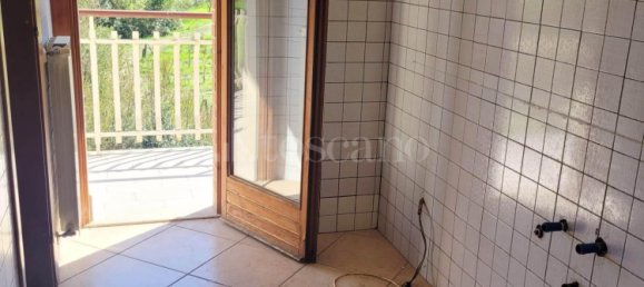 3-salle Appartement à Monterotondo, Italy No. 230209 10