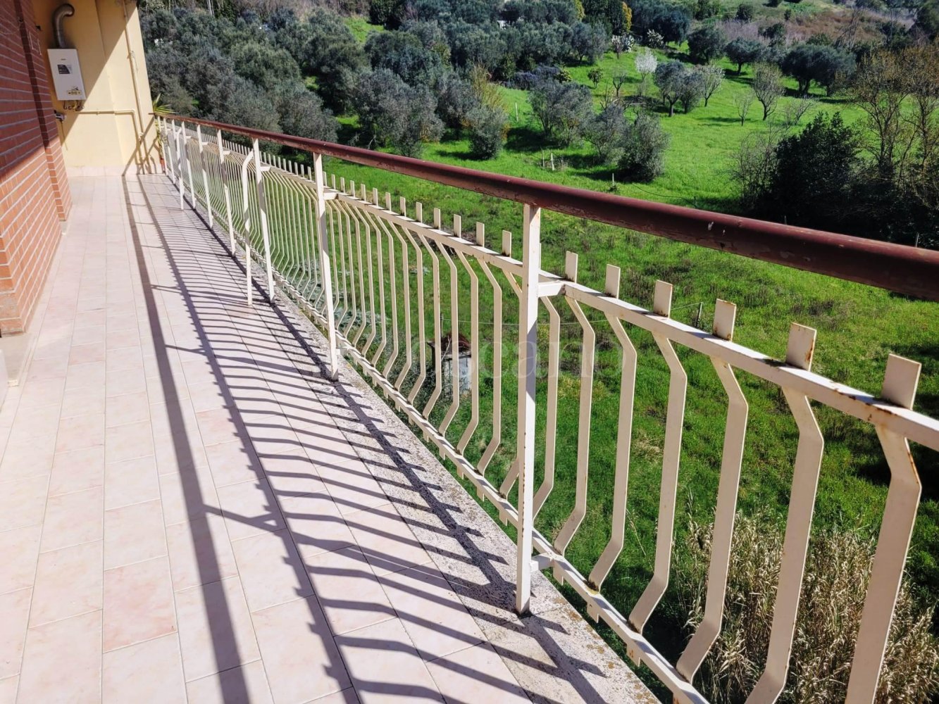 Квартира с 3 комнатами в Монтеротондо, Италия № 230209