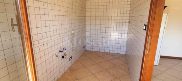 3-salle Appartement à Monterotondo, Italy No. 230209 13