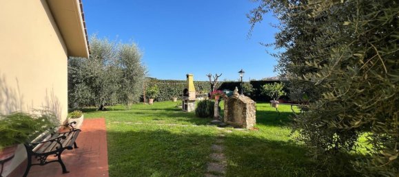 5 bedrooms Villa in Empoli, Italy No. 178330 9