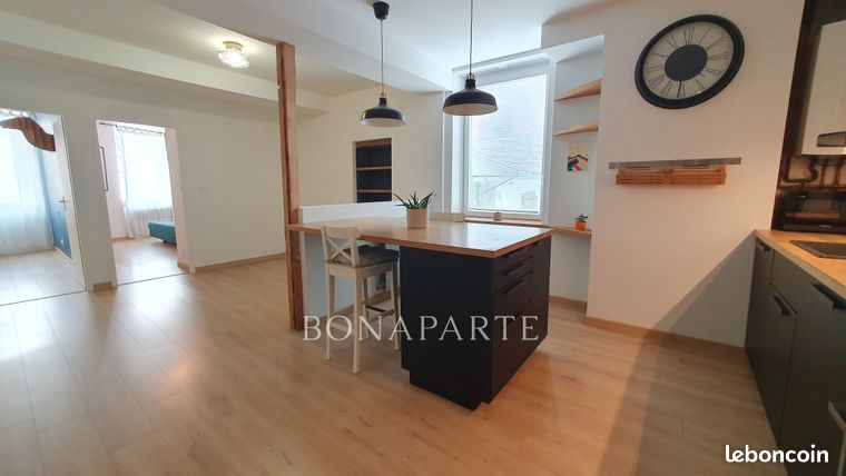 2 bedrooms Apartment in Roanne, France No. 301413