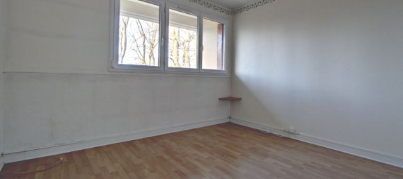 2 bedrooms Apartment in Verneuil-sur-Seine, France No. 189264 6