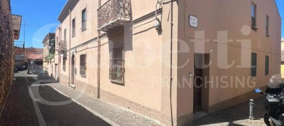 Квартира с 4 комнатами в Ористано, Италия № 37726 2