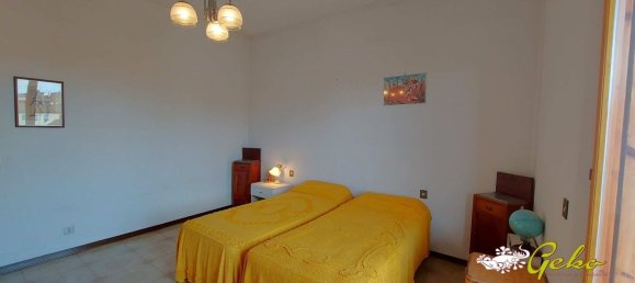 6 rooms Apartment in Poggibonsi, Italy No. 153021 10