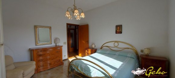 6 rooms Apartment in Poggibonsi, Italy No. 153021 13