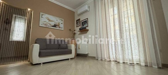 Apartamento de 2 dormitorios en Foggia, Italy No. 23958 28