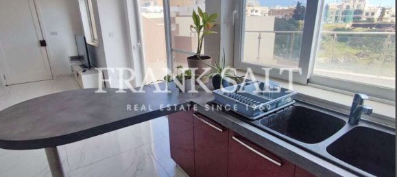 2 bedrooms Penthouse in Mgarr, Malta No. 10772 8