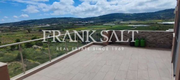 2 bedrooms Penthouse in Mgarr, Malta No. 10772 2