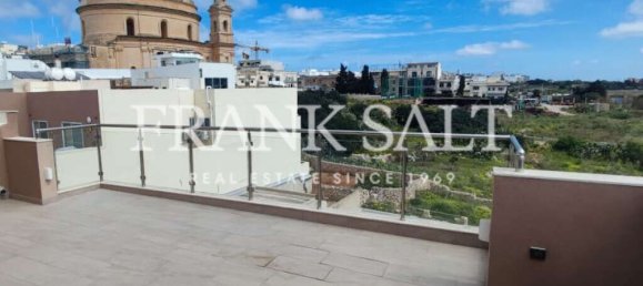 2 bedrooms Penthouse in Mgarr, Malta No. 10772 5