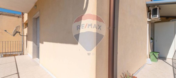 Квартира с 4 комнатами в Кальтаджироне, Италия № 172224 6