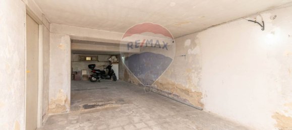 Квартира с 4 комнатами в Кальтаджироне, Италия № 172224 23