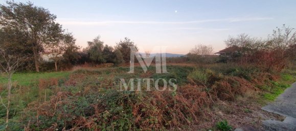 Земельный участок 585м² в Вила Нова ди Сервейра, Португалия № 73470 4