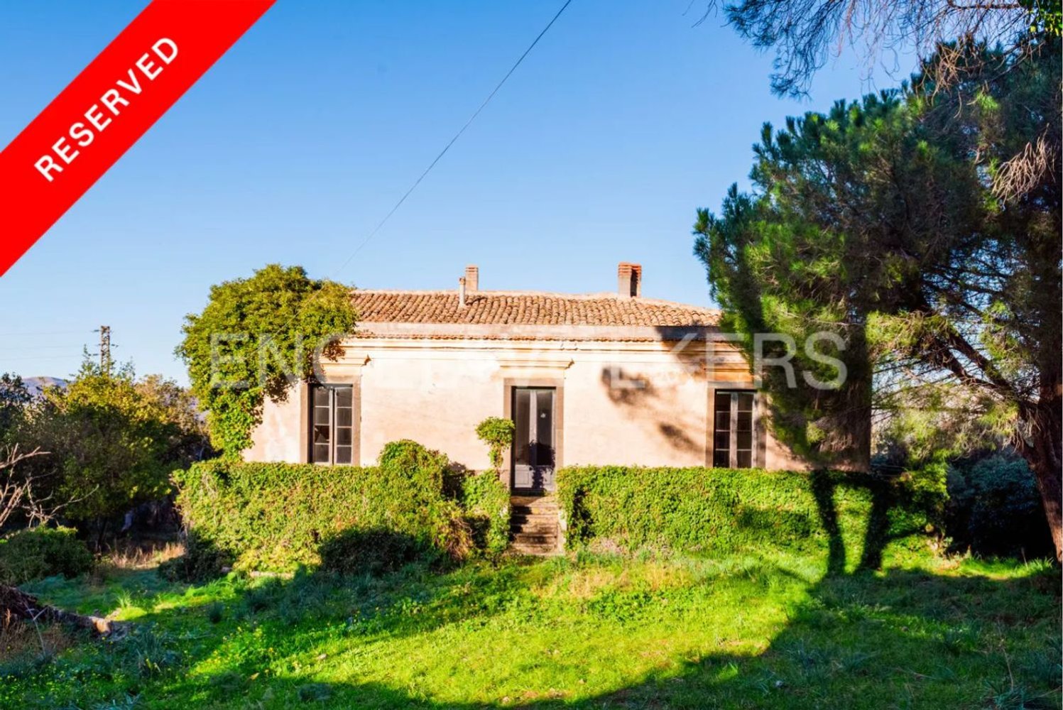 8 rooms Villa in Randazzo, Italy No. 129986