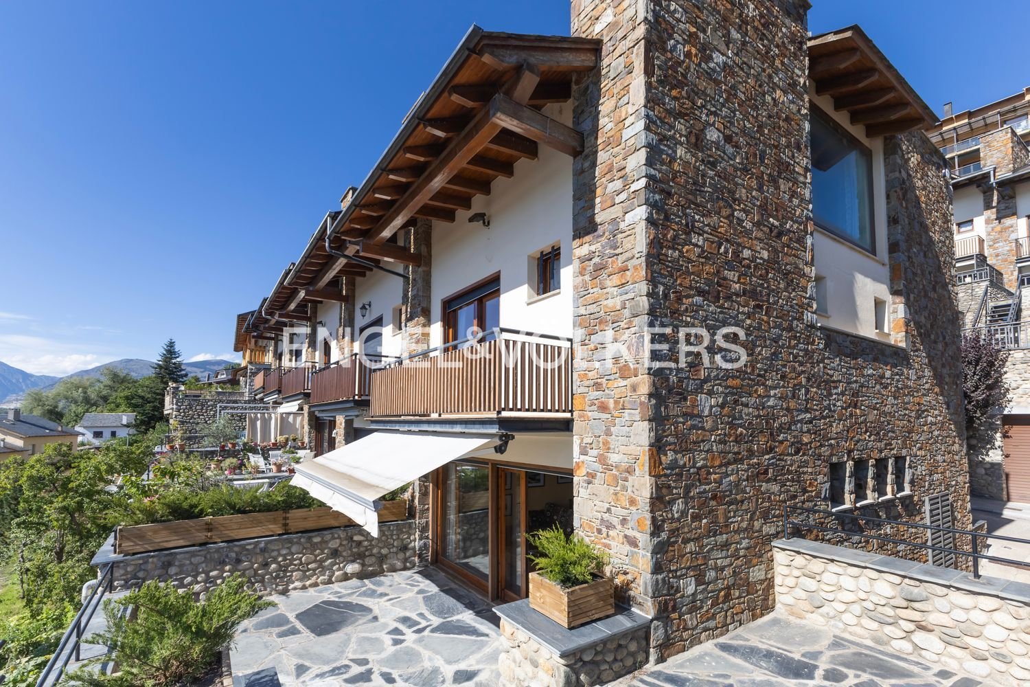 4 bedrooms Townhouse in Puigcerda, Spain No. 275063