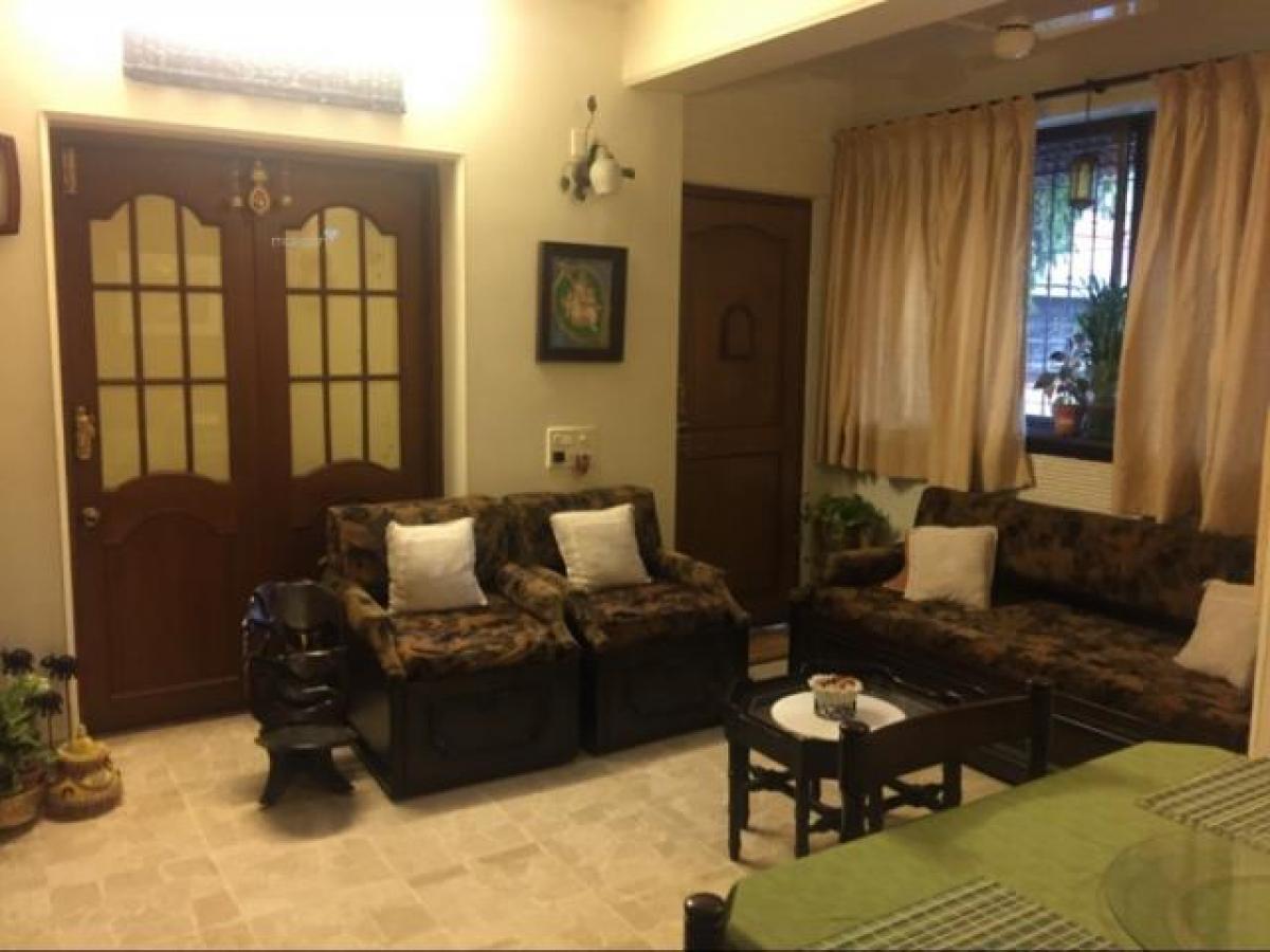 2 bedrooms House in Mumbai, India No. 7242