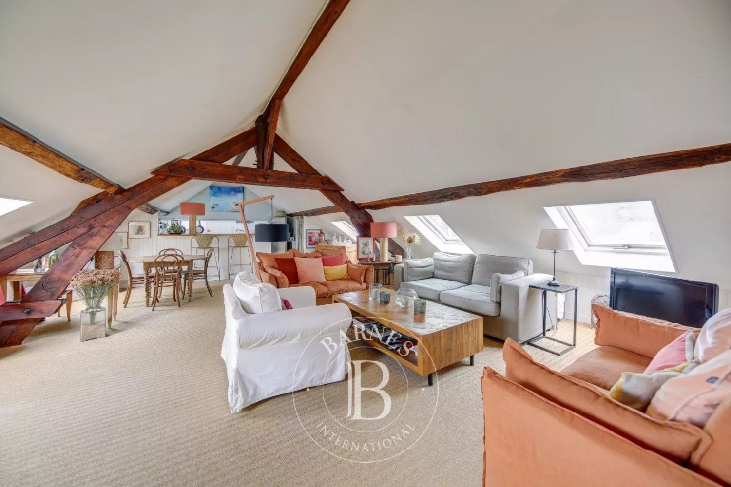 2 bedrooms Apartment in Yvelines, France No. 169380