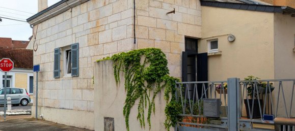 3 bedrooms House in Perigueux, France No. 355131 2