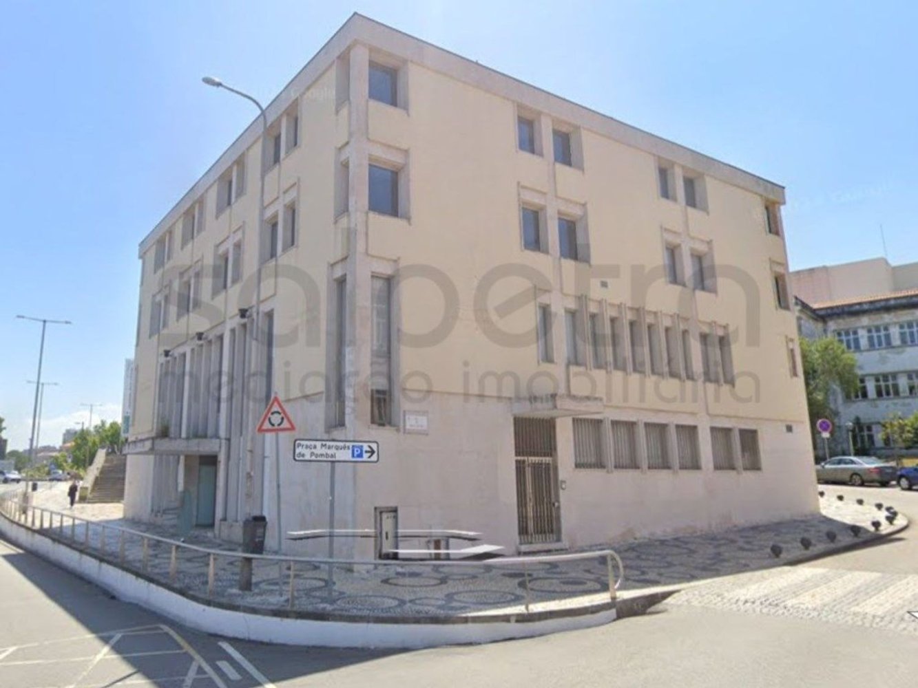 3357m² Building in Aveiro, Portugal No. 206582