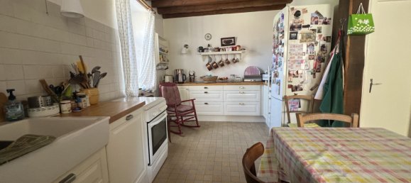 Casa de 4 dormitorios en Mezieres-en-Drouais, France No. 153563 4