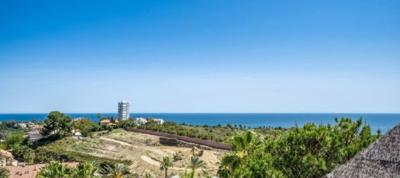 3 bedrooms Penthouse in Marbella, Spain No. 137548 2