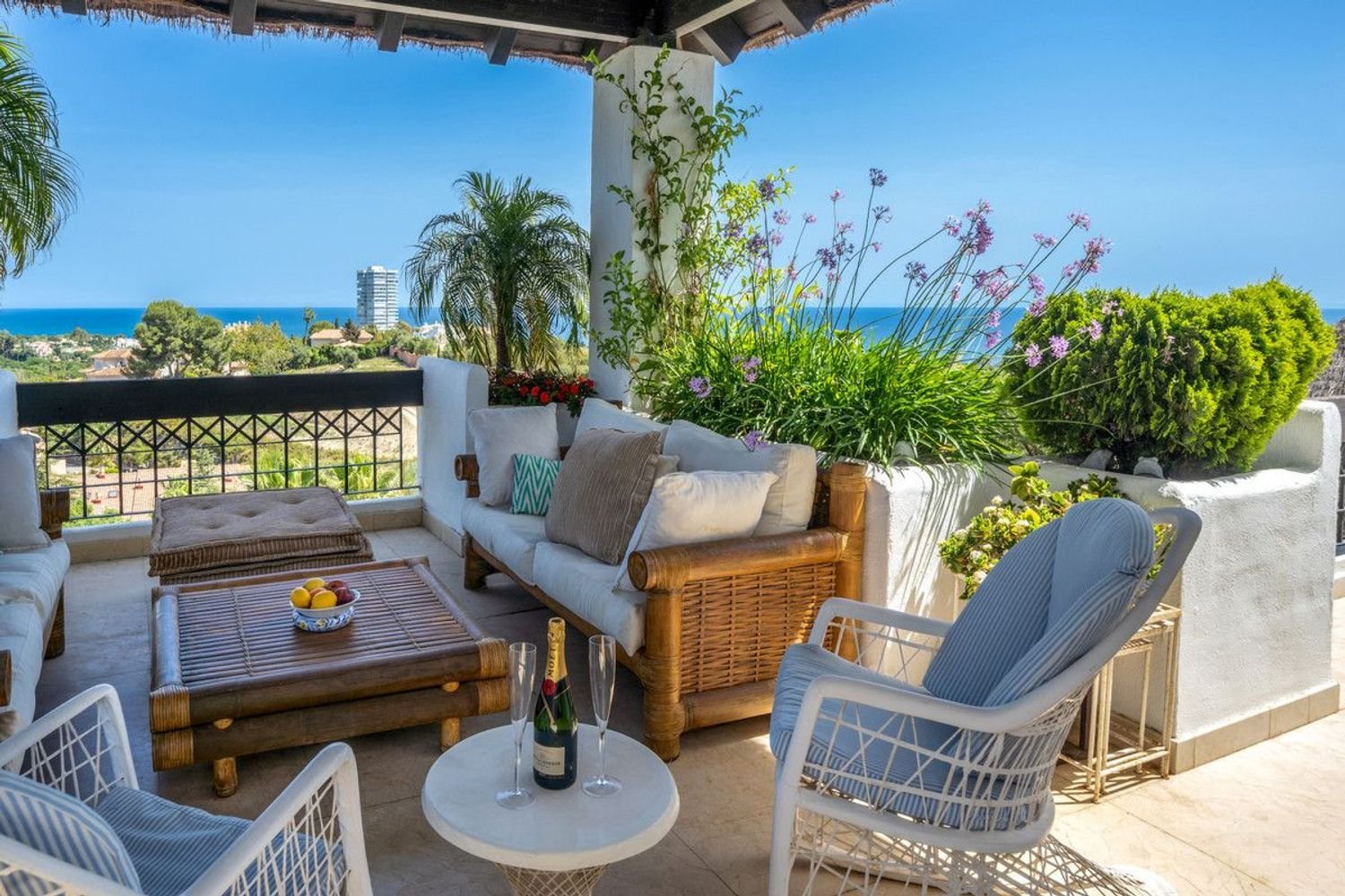 3 bedrooms Penthouse in Marbella, Spain No. 137548