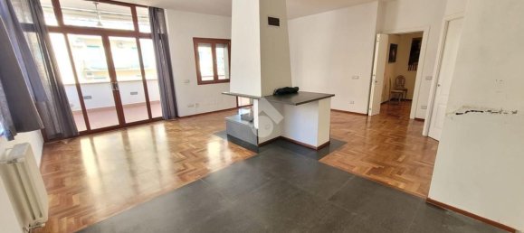 5 bedrooms Penthouse in Naples, Italy No. 327447 22