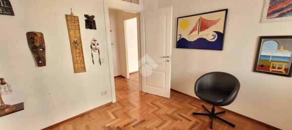 5 bedrooms Penthouse in Naples, Italy No. 327447 19