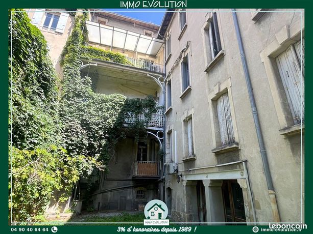 Apartamento de 3 dormitorios en Orange, France No. 307810