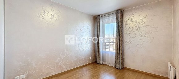 Apartamento de 3 dormitorios en Vigneux-sur-Seine, France No. 149800 8