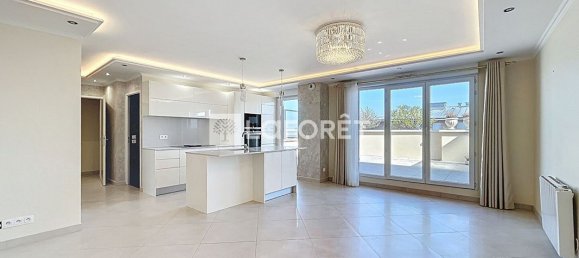 Apartamento de 3 dormitorios en Vigneux-sur-Seine, France No. 149800 3