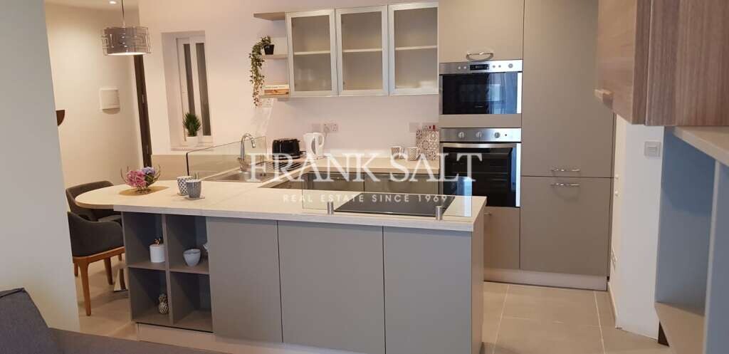 Квартира с 2 спальнями в Мсида, Мальта № 4527