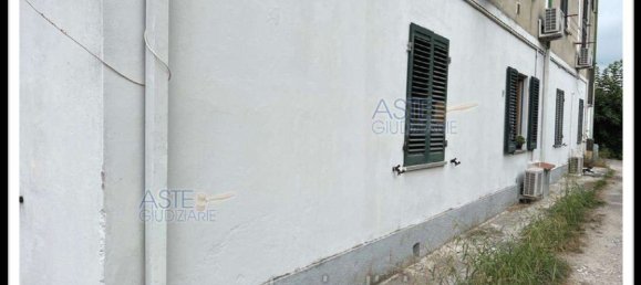 6 rooms Apartment in San Giuliano Terme, Italy No. 199543 10