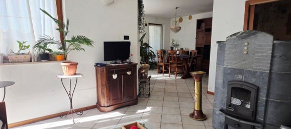 5 غرف نوم شقة في Roveré della Luna, Italy رقم 350602 5