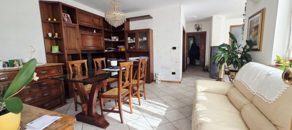 5 غرف نوم شقة في Roveré della Luna, Italy رقم 350602 3