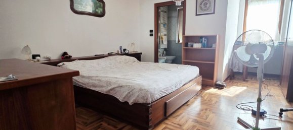 5 غرف نوم شقة في Roveré della Luna, Italy رقم 350602 8