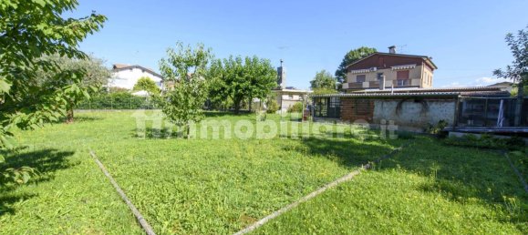 3 bedrooms Villa in Gorizia, Italy No. 295765 2